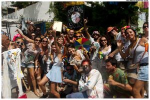 Leia mais sobre o artigo Dicas para economizar nas fantasias de Carnaval e se planejar para a folia