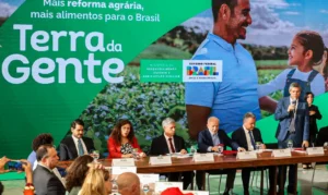 Leia mais sobre o artigo Governo anuncia investimento de R$ 2,7 bilhões na reforma agrária