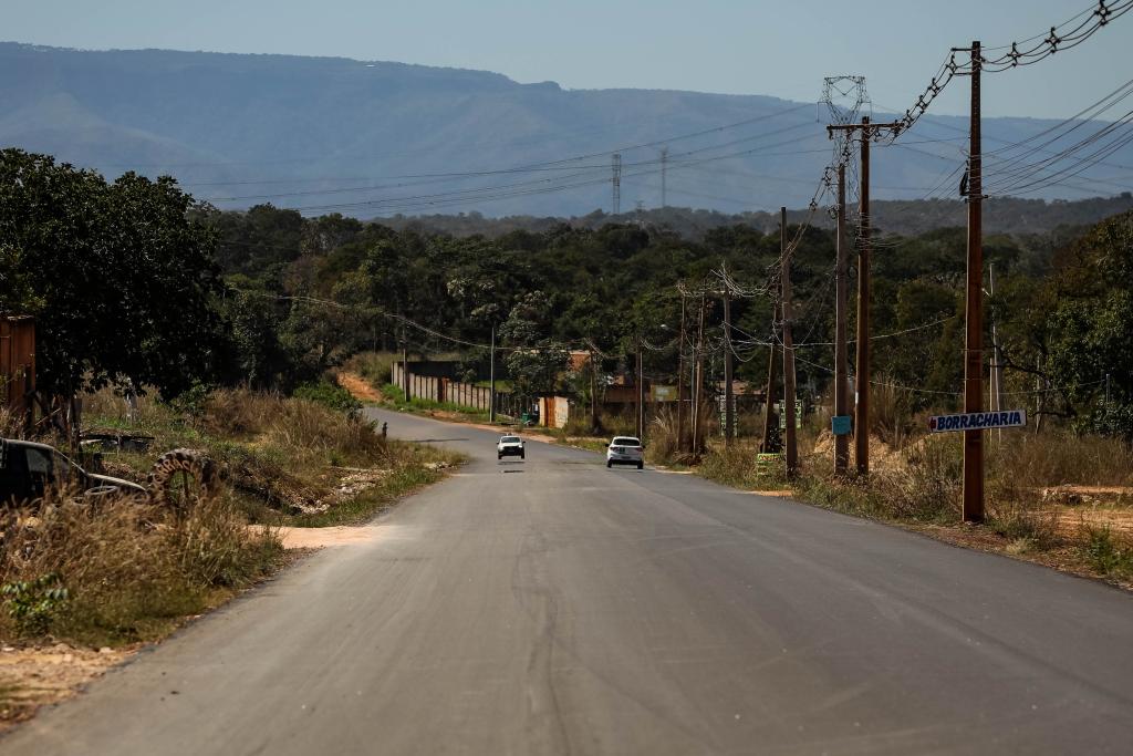 No momento, você está visualizando Governo de MT investe em rodovias e leva asfalto para distritos de Cuiabá