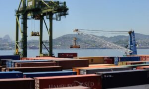 Leia mais sobre o artigo Governo projeta superávit comercial de até US$ 90 bilhões em 2026