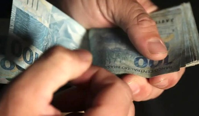 No momento, você está visualizando Isenção do IR até R$ 5.000 e valorização do salário mínimo injetam R$ 110 bilhões na economia em 2026