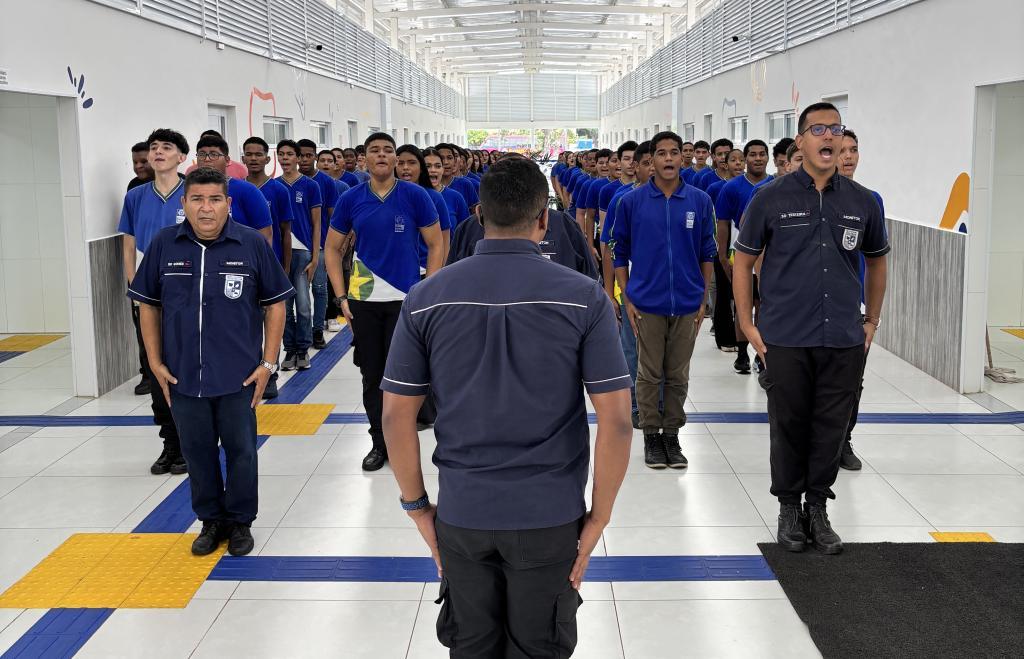 No momento, você está visualizando Mato Grosso amplia modelo cívico-militar e prevê 205 escolas na rede estadual em 2026