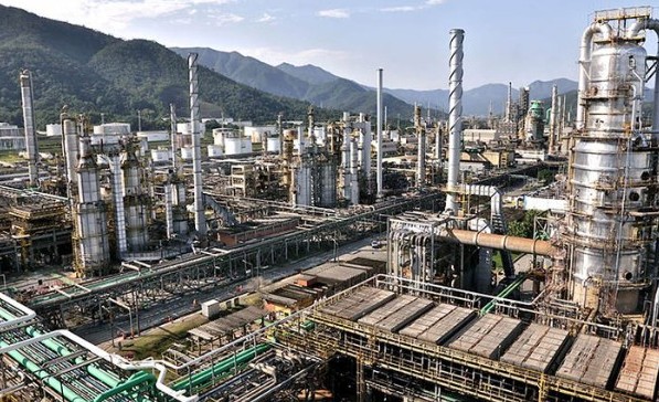 No momento, você está visualizando Petrobras oferece ao mercado novos combustíveis com conteúdo renovável