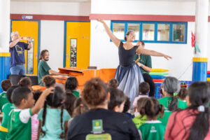 Leia mais sobre o artigo Piano Gente leva balé e música as escolas de Cuiabá
