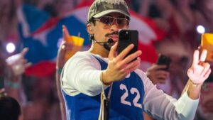 Leia mais sobre o artigo Bad Bunny faz show com tom político no Super Bowl