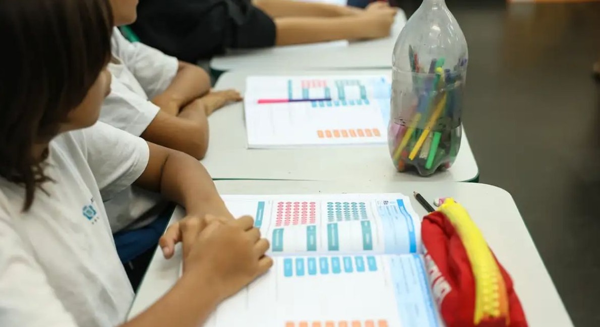 No momento, você está visualizando Censo registra queda de 1 milhão de matrículas na educação básica