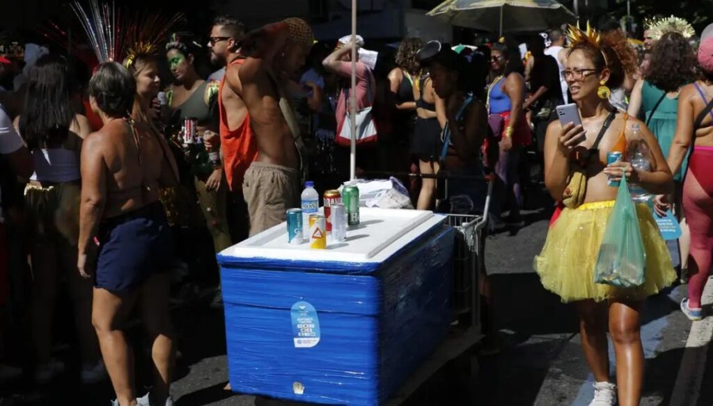 Saiba como se prevenir dos golpes no carnaval