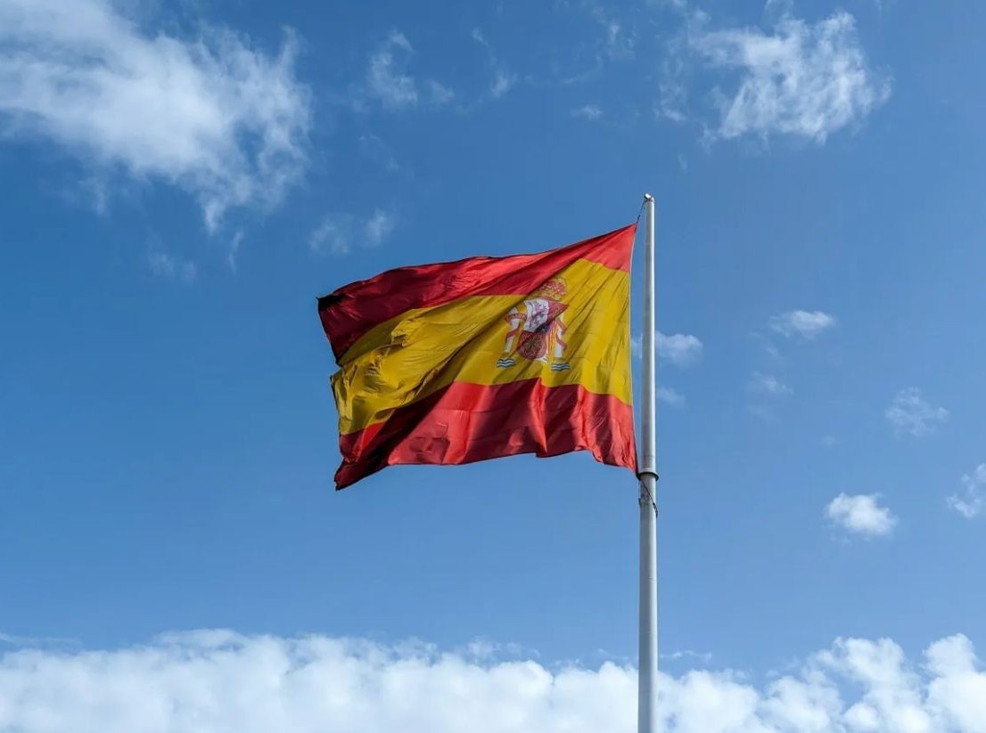 No momento, você está visualizando Espanha fecha espaço aéreo para aviões dos EUA envolvidos na guerra com Irã