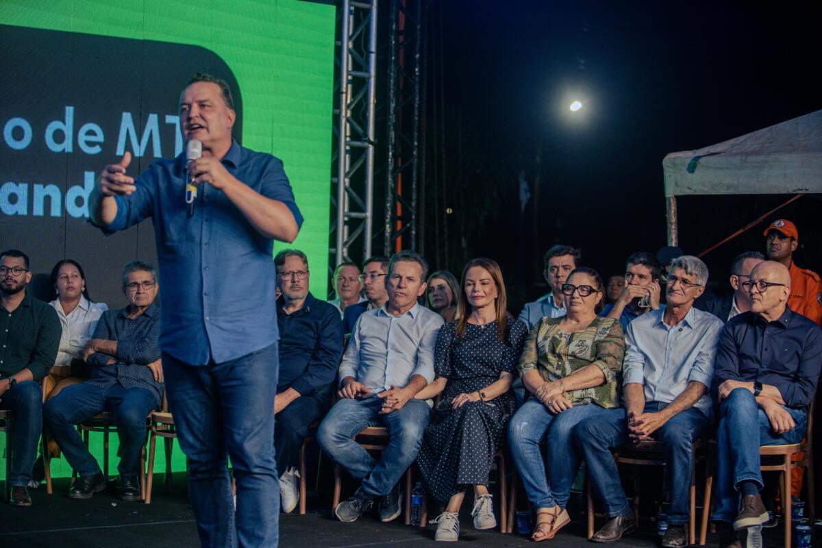 No momento, você está visualizando Max Russi celebra a inauguração do Hospital Regional de Alta Floresta