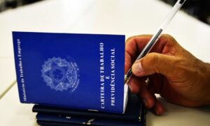 Leia mais sobre o artigo Brasil tem recorde de 66,8% dos trabalhadores na previdência social