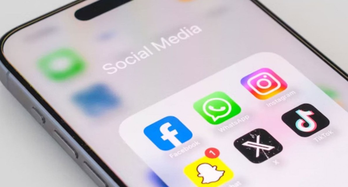 No momento, você está visualizando Adolescentes no Reino Unido ficarão 6 semanas sem redes sociais para teste