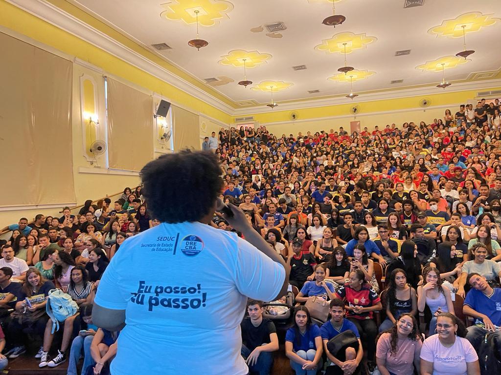 No momento, você está visualizando Seduc realiza Aulão Inaugural do Projeto Pré-Enem Digit@l MT neste sábado (21)