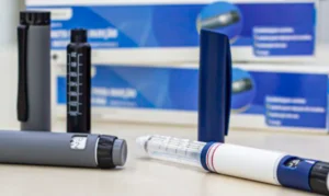 Leia mais sobre o artigo Anvisa vai aumentar fiscalização de canetas emagrecedoras manipuladas