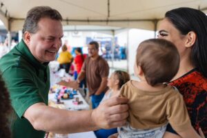 Leia mais sobre o artigo Max Russi leva mais de 40 serviços gratuitos ao bairro Itamaraty, em Cuiabá