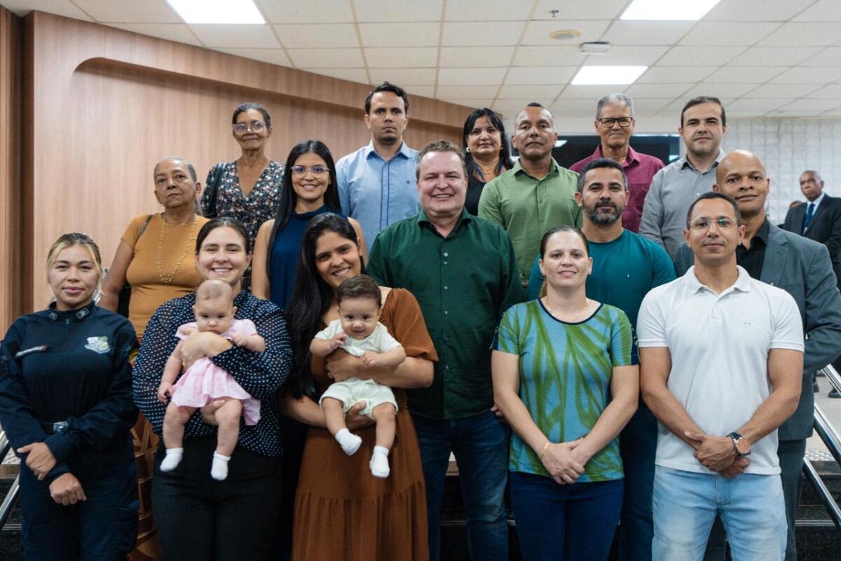 No momento, você está visualizando Aprovados no CFO da Polícia Militar se reúnem com Max Russi para agradecer convocação de novos oficiais