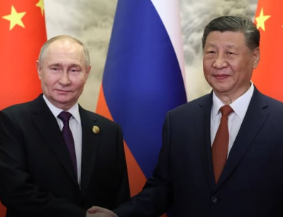 No momento, você está visualizando China e Rússia assinam 20 acordos em encontro de Putin e Xi