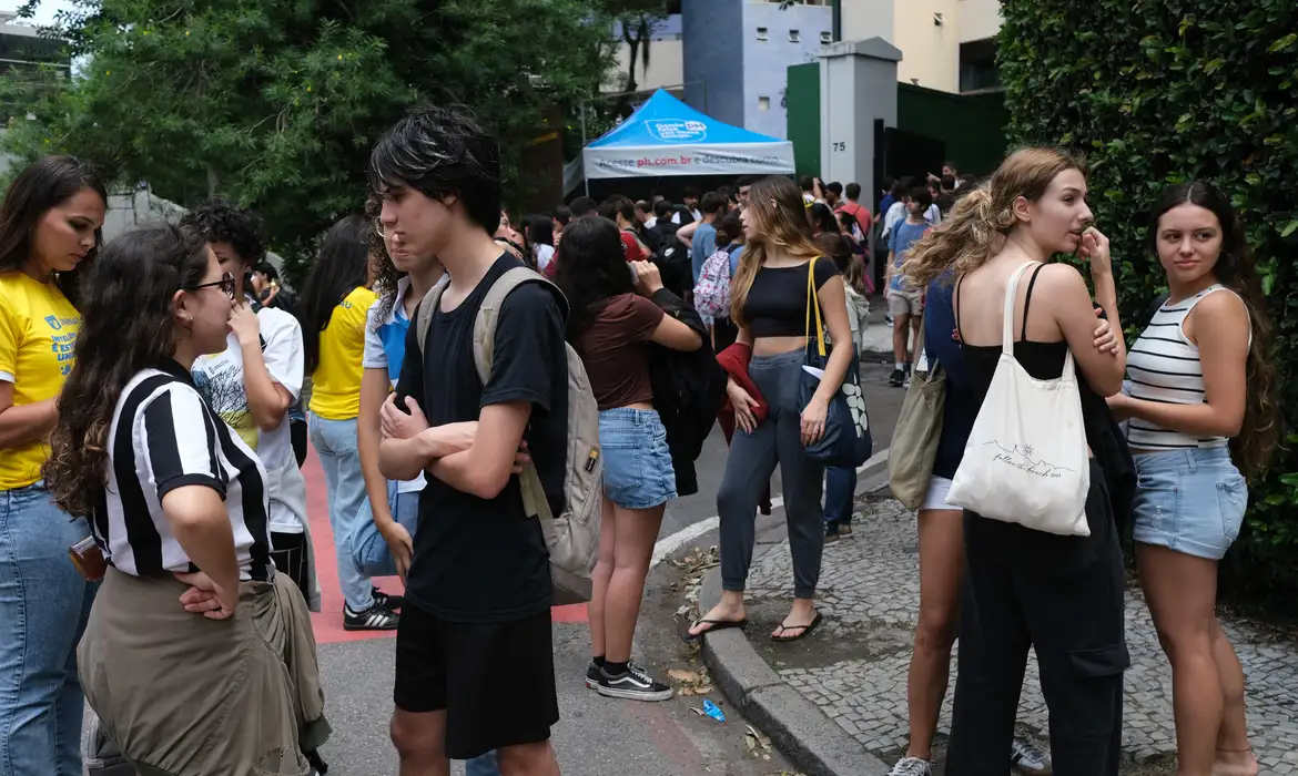 No momento, você está visualizando Enem 2026: inscrições começam nesta segunda e vai até 5 de junho