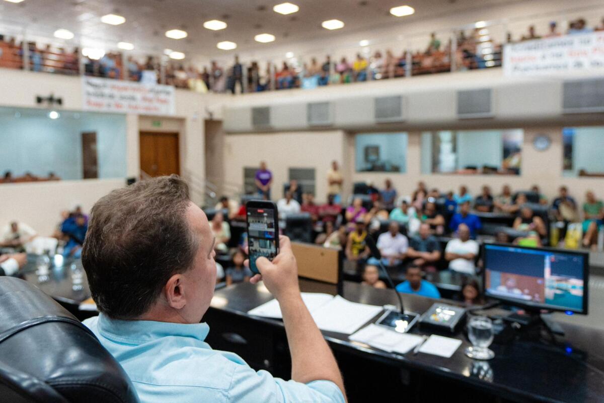 No momento, você está visualizando Max Russi articula solução humanitária para evitar despejo de milhares de famílias em Cuiabá