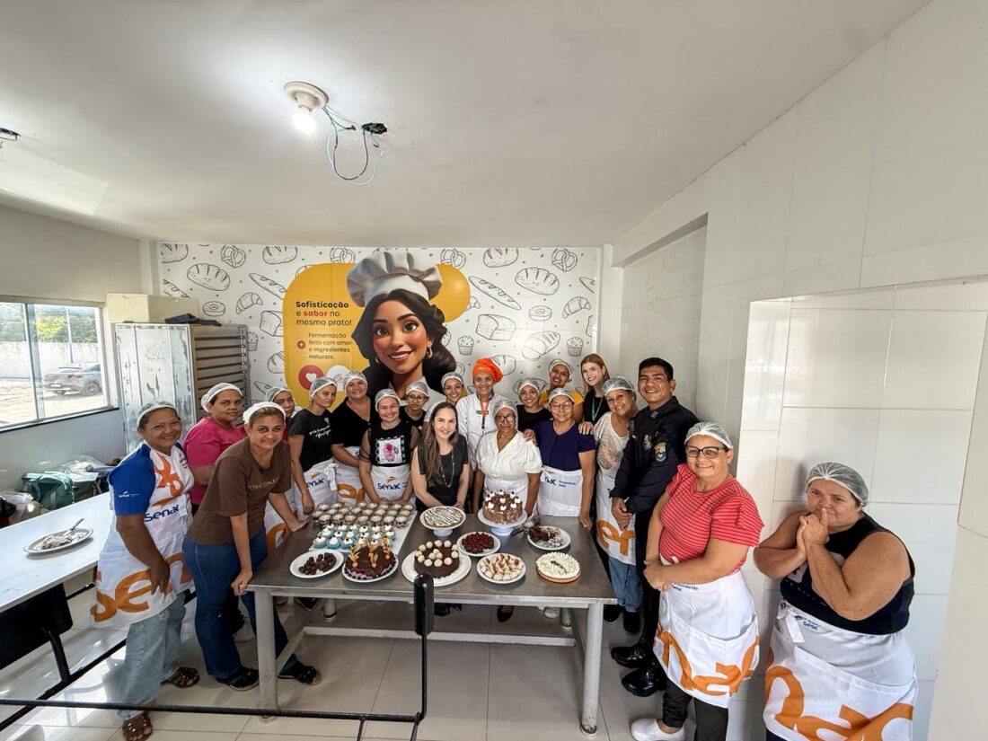 No momento, você está visualizando Prefeitura de Cuiabá inicia curso de Unhas em Gel e celebra formação de Bolos e Docinhos Decorados