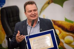 Leia mais sobre o artigo Max Russi é homenageado com título de Cidadão Campoverdense