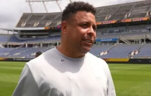 Leia mais sobre o artigo Ronaldo reage a recorde quebrado por Messi após noite histórica na Copa do Mundo