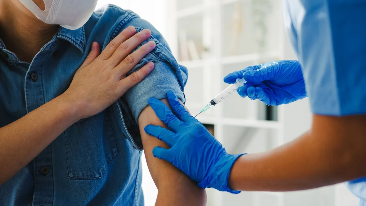 No momento, você está visualizando Anvisa atualiza regras para vacinas contra a Covid-19; o que muda?