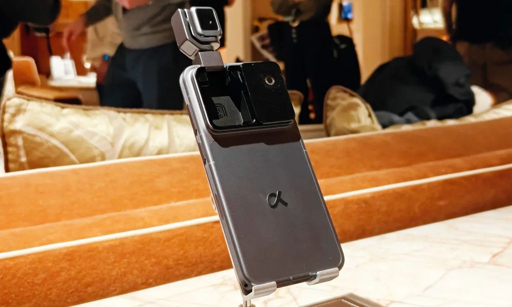 No momento, você está visualizando “Celular robô” chega em agosto, diz leaker; saiba o que esperar