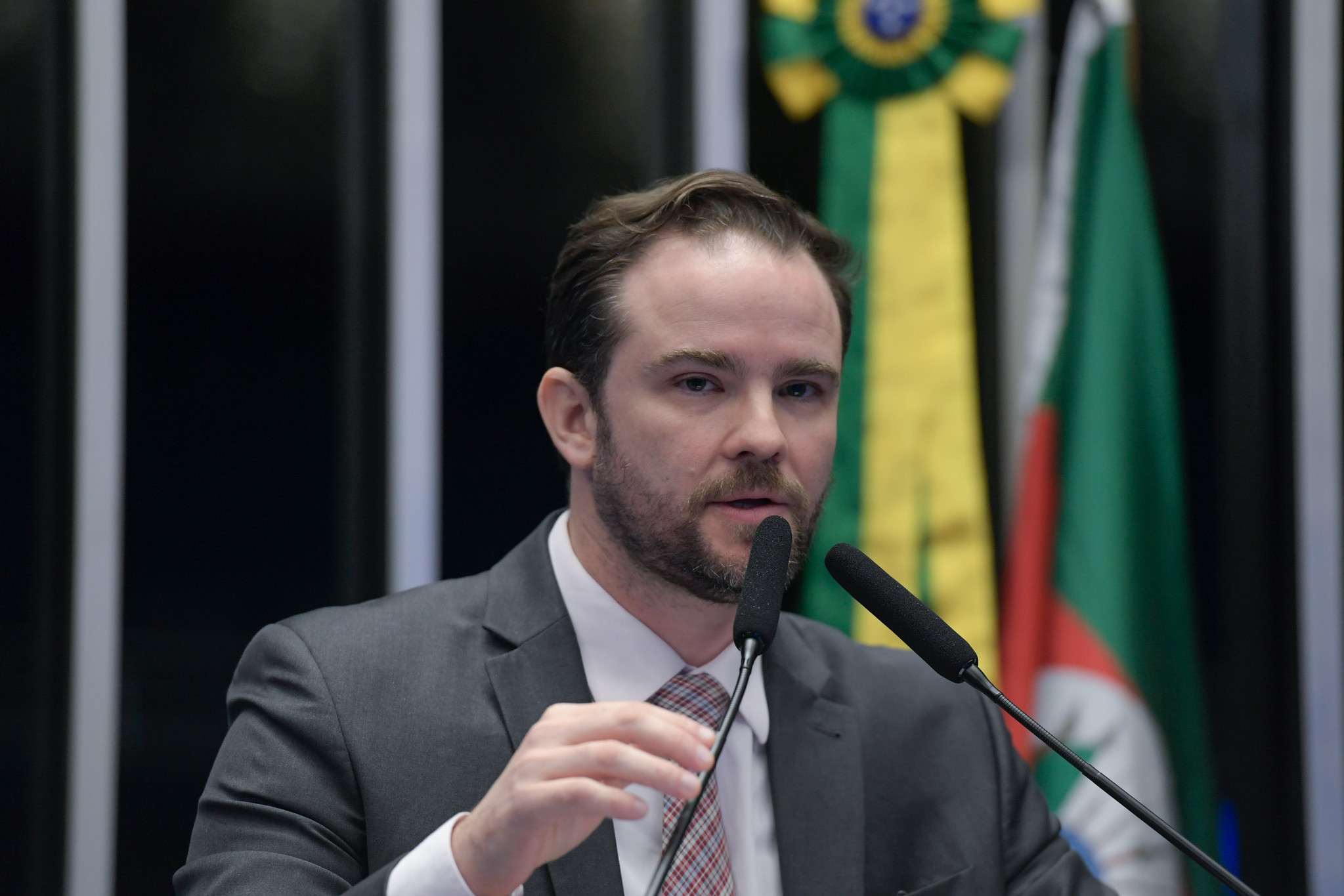 No momento, você está visualizando Ministério da Fazenda confirma adiar fim do subsídio à gasolina
