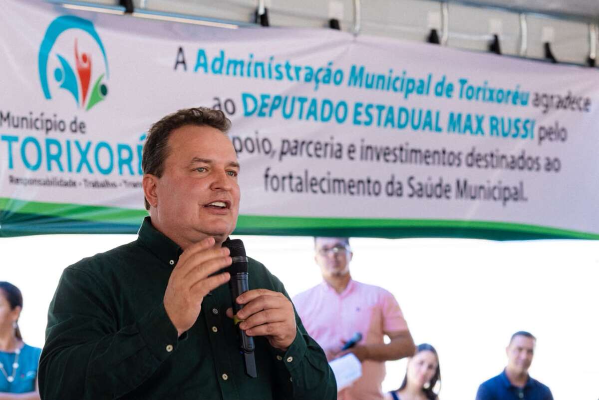 No momento, você está visualizando Max Russi entrega hospital reformado em Torixoréu
