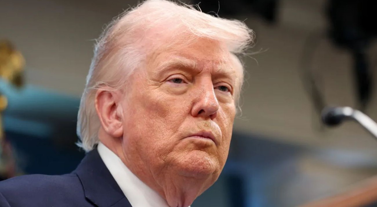 No momento, você está visualizando Trump sugere que EUA podem tomar Ilha de Kharg, no Irã, e confirma ataque