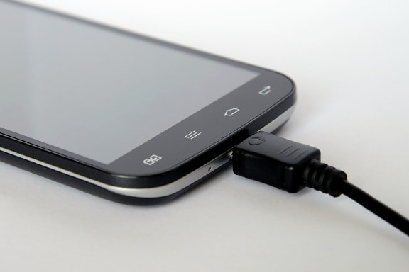 No momento, você está visualizando Bateria de silício-carbono torna seu celular mais eficiente