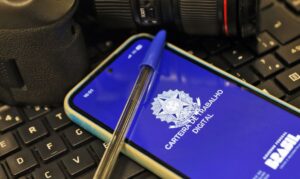 Leia mais sobre o artigo Desemprego cai para 5,3%, o menor para o trimestre terminado em julho