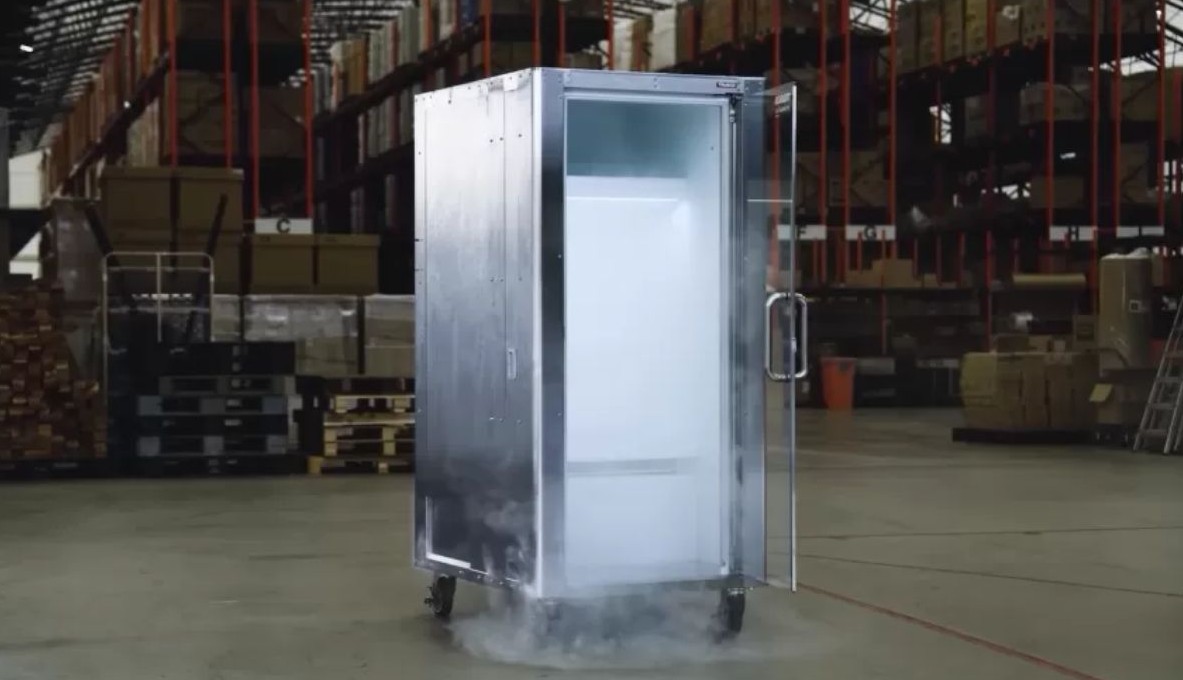 No momento, você está visualizando Japão vende frigorífico humano por R$ 46 mil para aliviar calor extremo