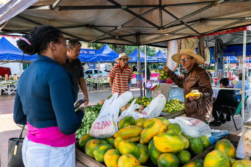 No momento, você está visualizando Feira da Agricultura Familiar convida população para edição desta terça-feira (4) na Praça Alencastro
