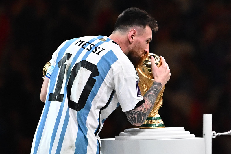 No momento, você está visualizando Messi doa 80 mil euros a Madri depois dos incêndios