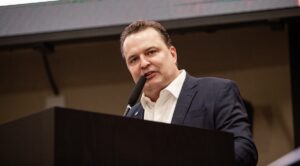 Leia mais sobre o artigo Podemos decide por candidatura ao governo, anuncia Max Russi