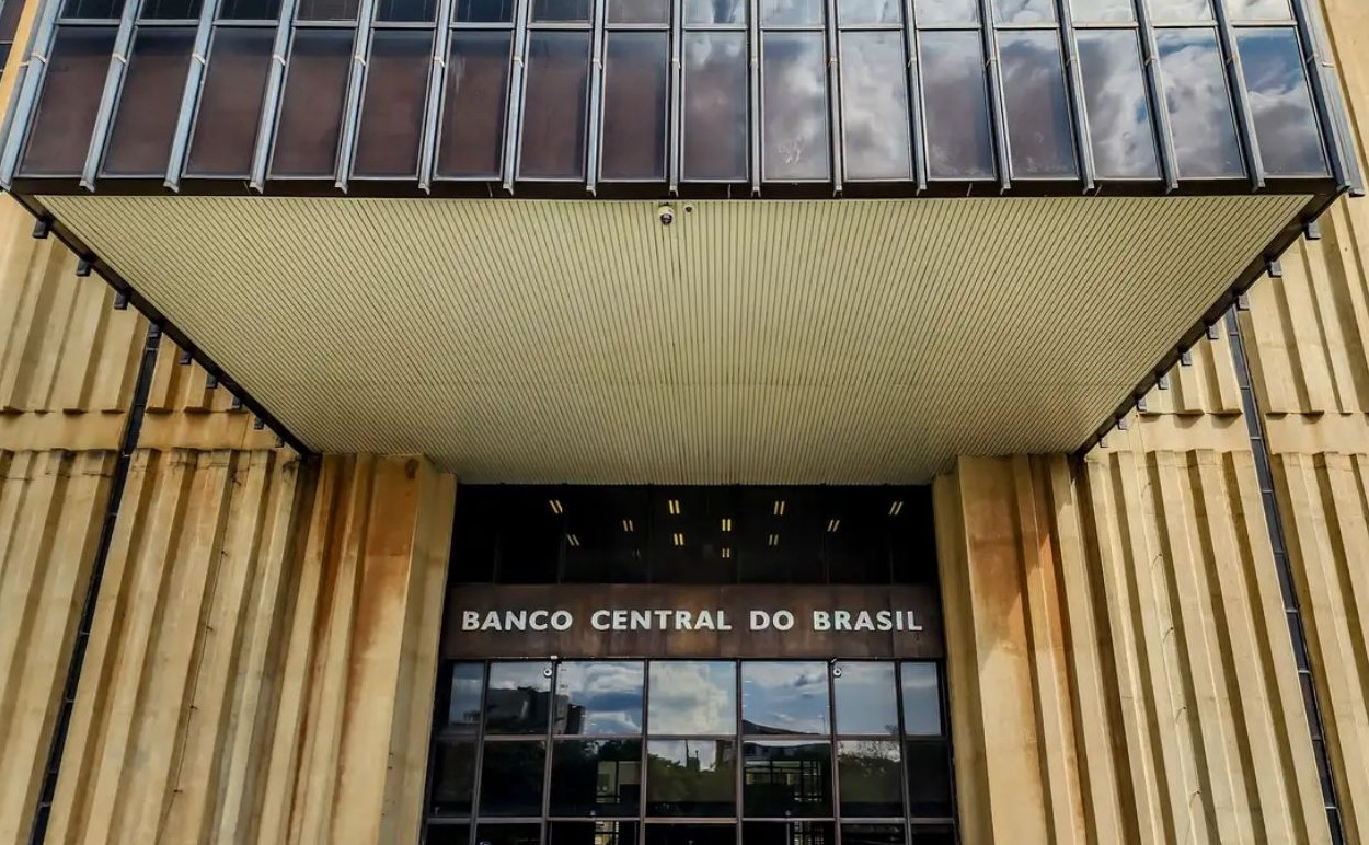 No momento, você está visualizando BC reduz projeção de crescimento da economia para 1,8%