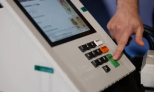 Leia mais sobre o artigo Eleitor deve se antecipar na consulta a local de votação, alerta TSE