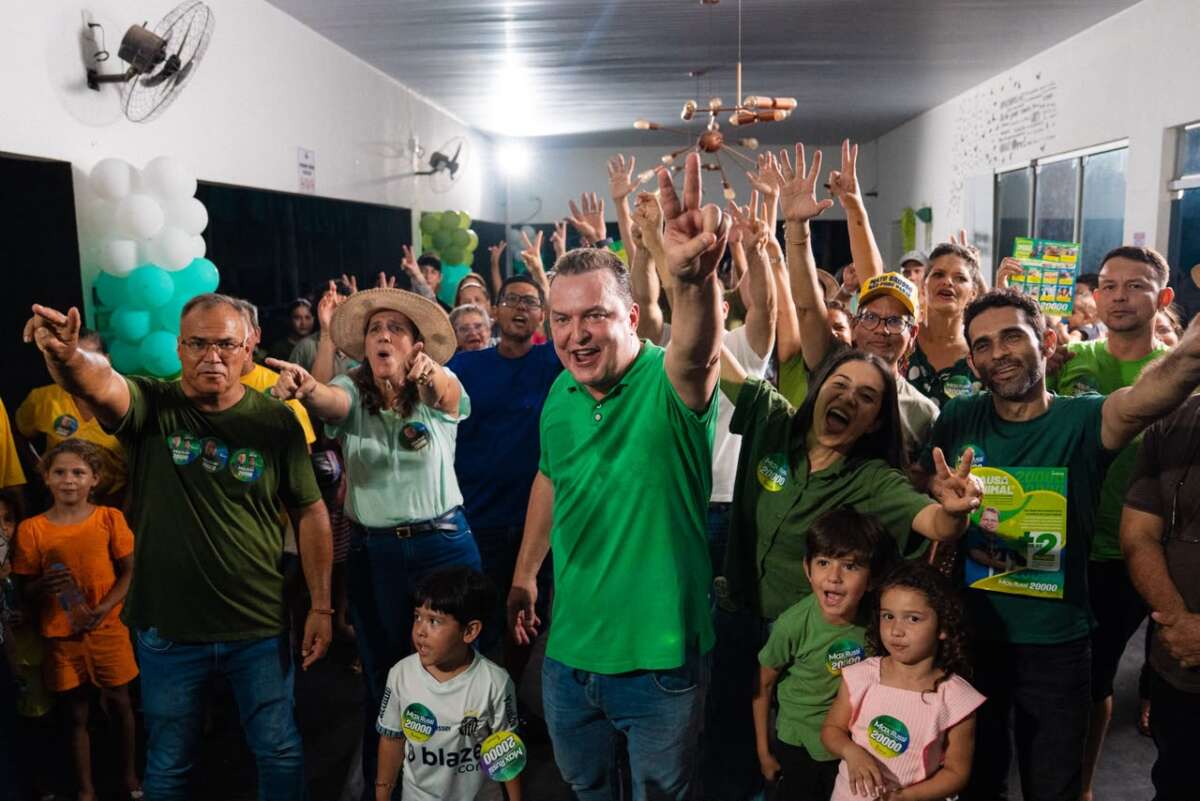 No momento, você está visualizando Professora declara apoio voluntário a Max Russi durante agenda em Nobres
