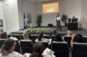 Leia mais sobre o artigo Prefeitura de Cuiabá capacita mulheres em marketing e inteligência artificial