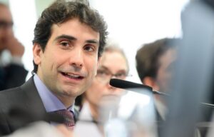 Leia mais sobre o artigo Galípolo nega que esteja sendo cotado para assumir Fazenda