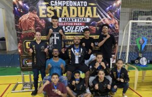 Leia mais sobre o artigo Rondonópolis conquista oito ouros e um bronze no Estadual de Muay Thai