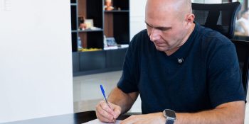 Abilio sanciona leis que ampliam a cultura, assistência e esporte