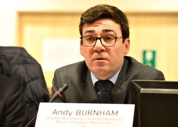 Andy Burnham assume como premiê do Reino Unido