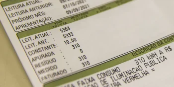 Aumento da conta de luz deve pesar 0,4 p.p. na inflação deste ano