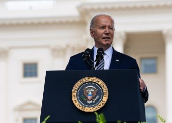 Biden desiste da campanha à presidência dos EUA
