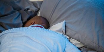 Calor noturno piora o sono e pode afetar a saúde, diz estudo