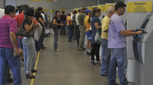 Veja como checar dados sobre a saúde financeira do seu banco