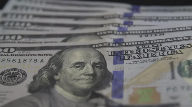 Contas externas registram déficit de US$ 8,8 bilhões em fevereiro