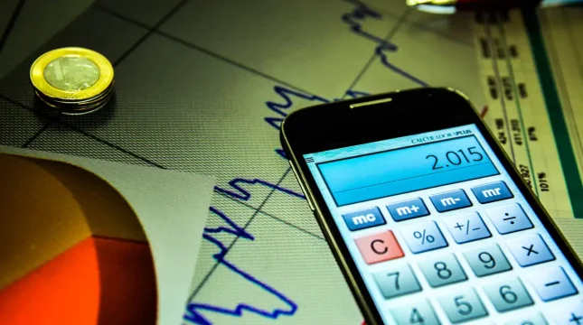 Contas públicas têm superávit de R$ 103,7 bilhões em janeiro